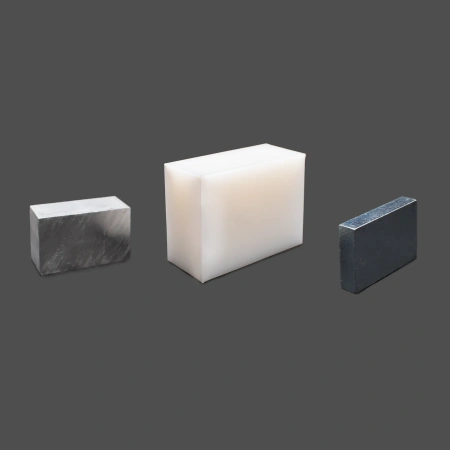 Набор тел равной массы (сталь, алюминий, пластик) бруски